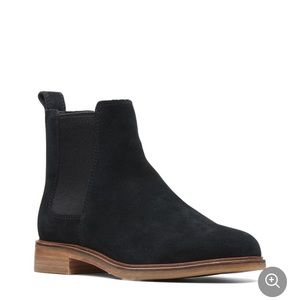 CLARKS Chelsea boot black suede